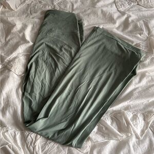 Lululemon Groove Nulu Super-High-Rise Flared Pant